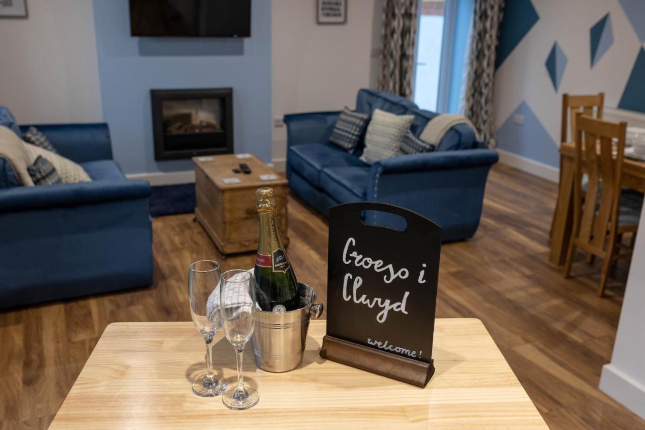 Caer Fedwen Barns Clwyd Cottage Two Bed, Barn Conversion With Private Hot Tub Bodfari Exterior photo